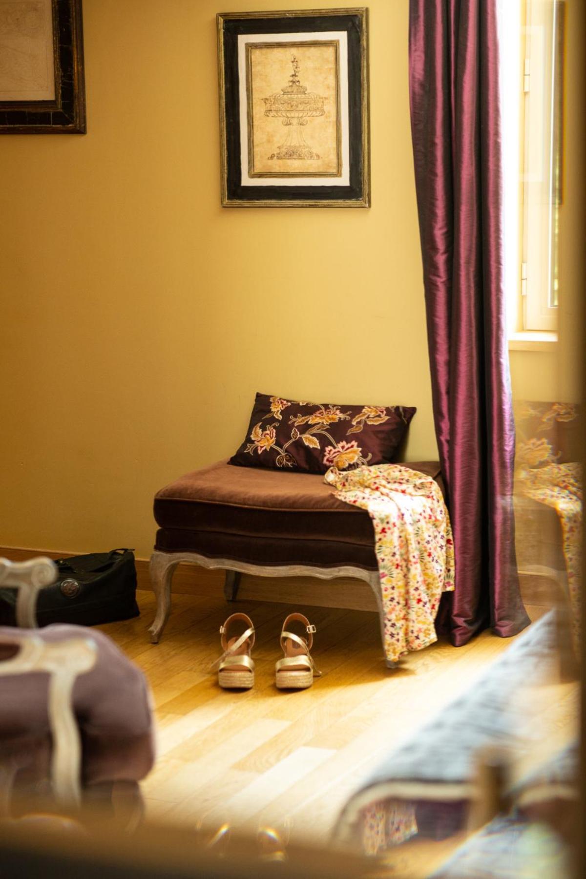 Maison D'Hotes La Maison De Leopold Terrasson Εξωτερικό φωτογραφία